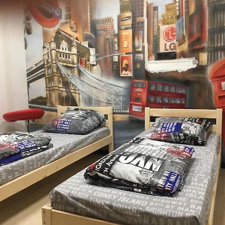 Underground Hostel Kiev Luaran gambar