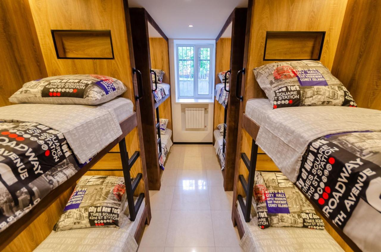 Underground Hostel Kiev Luaran gambar